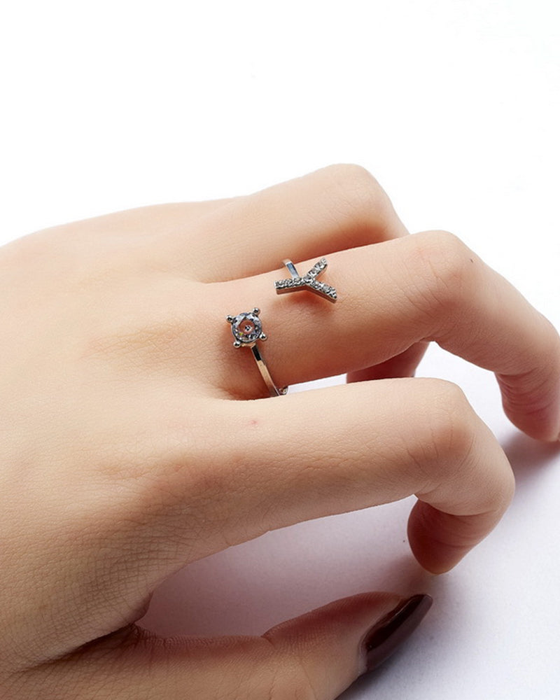 Zirka™ |Offener Zirkonia-Ring mit Initialen