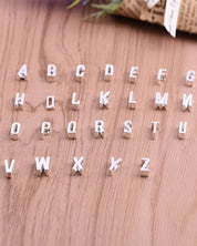 Valla™ | Verspielte Halskette mit pfirsichfarbenem Herz und Initialen