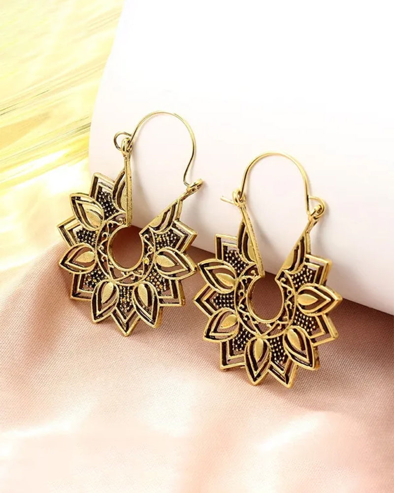 Vinta™ | Überdimensionale hohle Vintage-Ohrringe